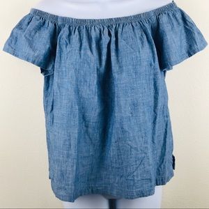Levi’s blue chambray off the shoulder size Medium
